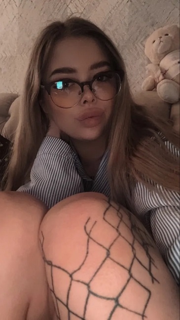 Сонечка (Салон) у метро Международная, путаны Питера - фото 4